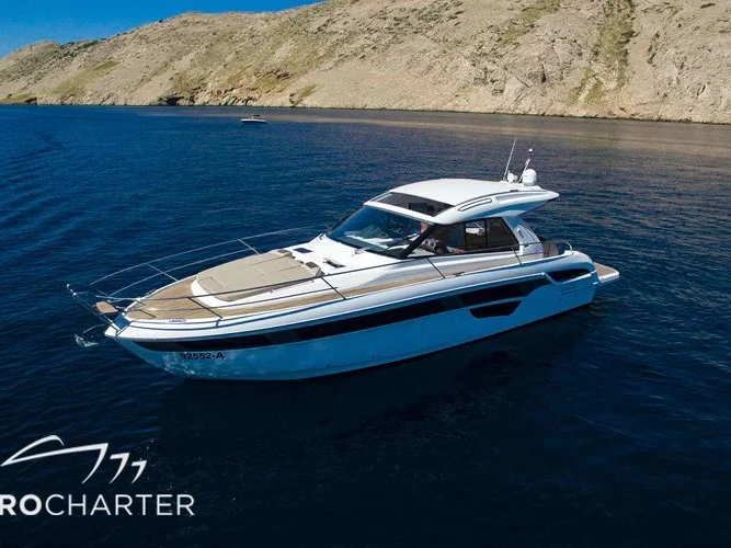 Noleggio Yacht di lusso Bavaria con patente nautica