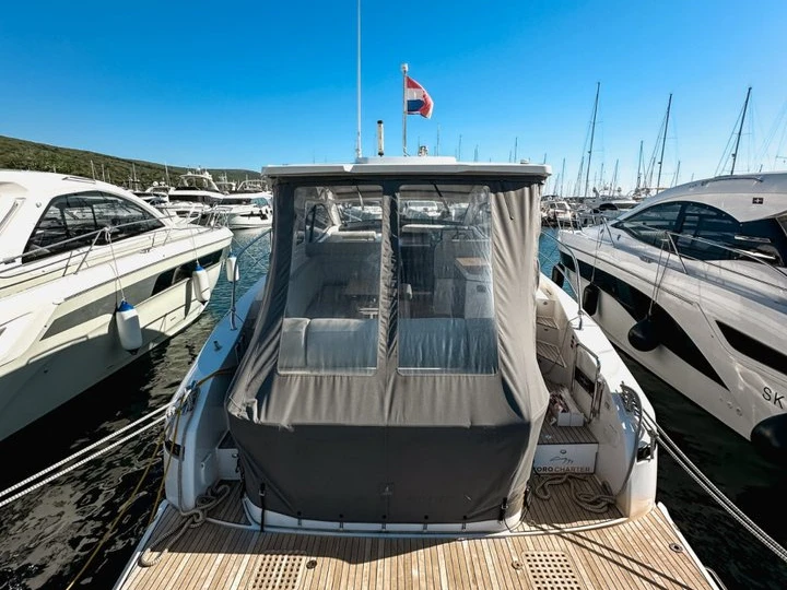 Noleggiare una Bavaria Bavaria SR41 a Punat