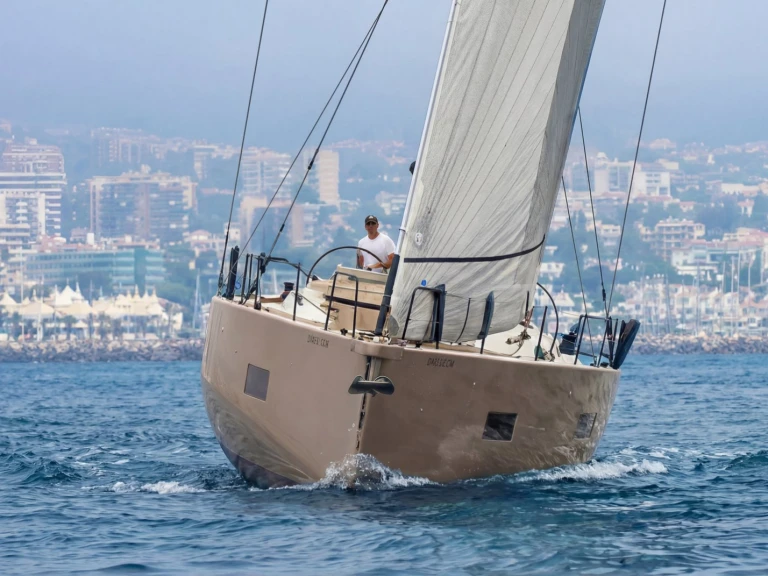Noleggio Barca a vela Bénéteau con patente nautica