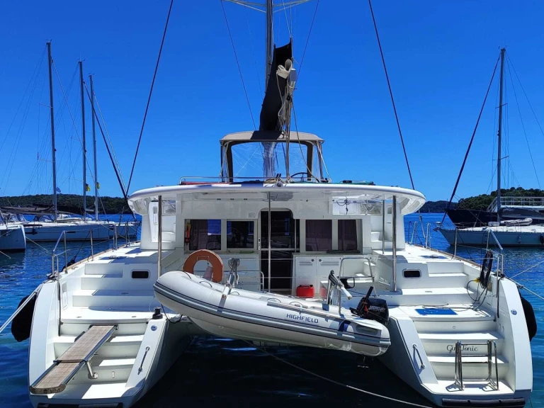 Noleggio barche Perigiali economico Lagoon 450 F