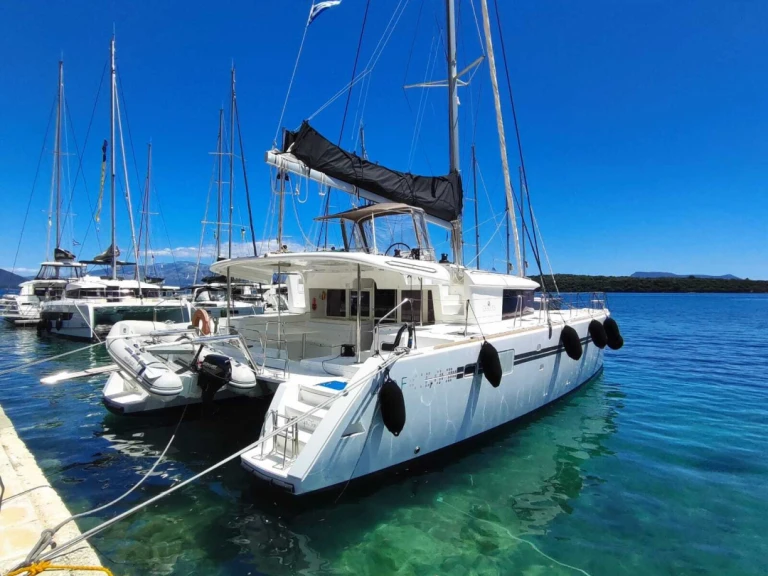 Noleggio Catamarano a Perigiali – Lagoon Lagoon 450 F
