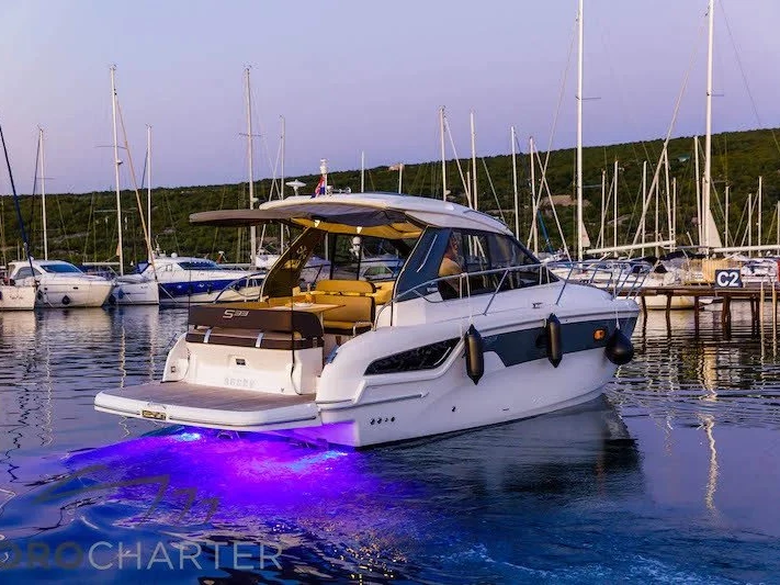 Noleggio barche Bavaria Bavaria 33 Sport HT a Punat su Samboat
