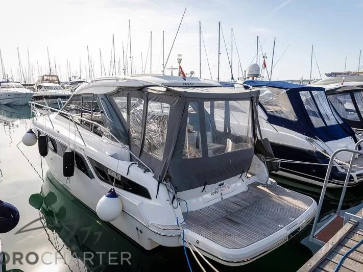 Noleggio Yacht di lusso Bavaria con patente nautica