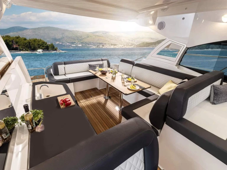 Noleggio Yacht di lusso con o senza skipper Bavaria a Punat