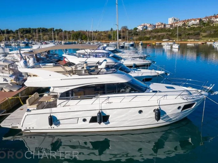 Noleggio Yacht di lusso Bavaria con patente nautica