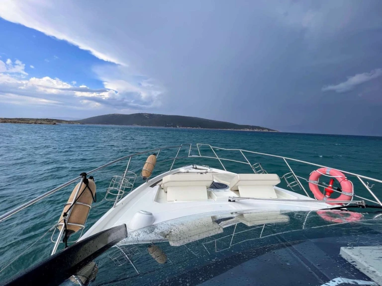 Noleggio Yacht di lusso con o senza skipper Cranchi a Punat