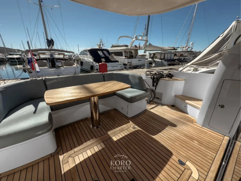 Noleggio Yacht di lusso con o senza skipper Princess a Punat