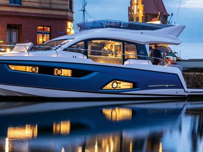 Sealine Sealine F430 da affittare a  Punat