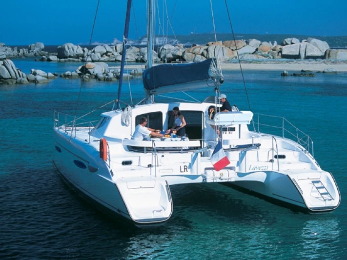 Noleggio a La Rochelle – Fountaine Pajot Lavezzi 40 su SamBoat
