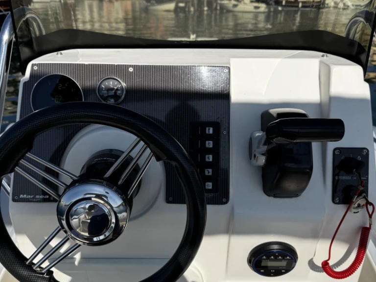 Noleggio Gommone a Napoli – Marsea 110