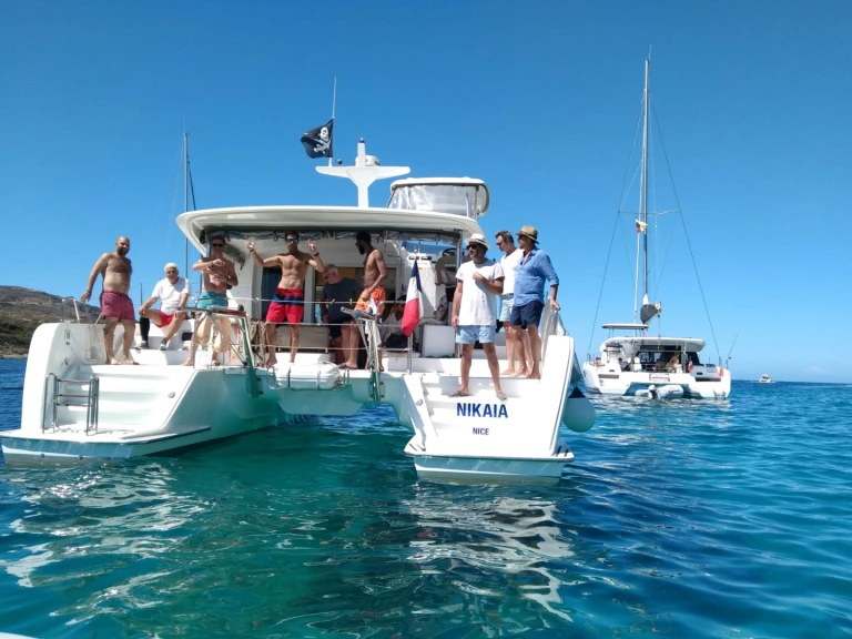 Noleggio Barca a motore Lagoon con patente nautica