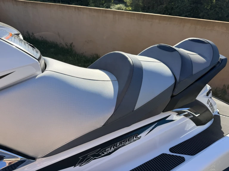 Noleggio barche Agay economico Yamaha FX HO