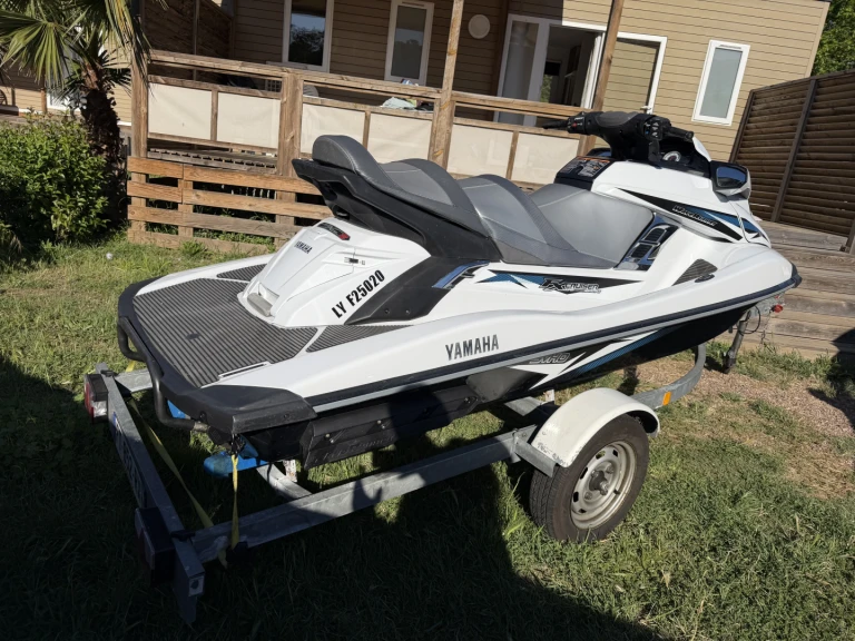 Moto d'acqua a noleggio a Agay al miglior prezzo