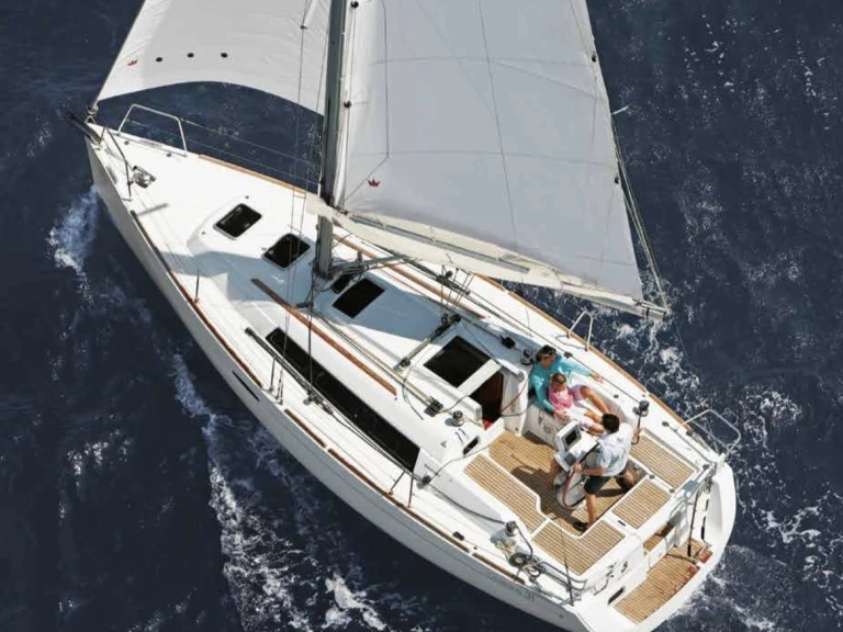 Bénéteau Oceanis 31 da affittare a  La Herradura