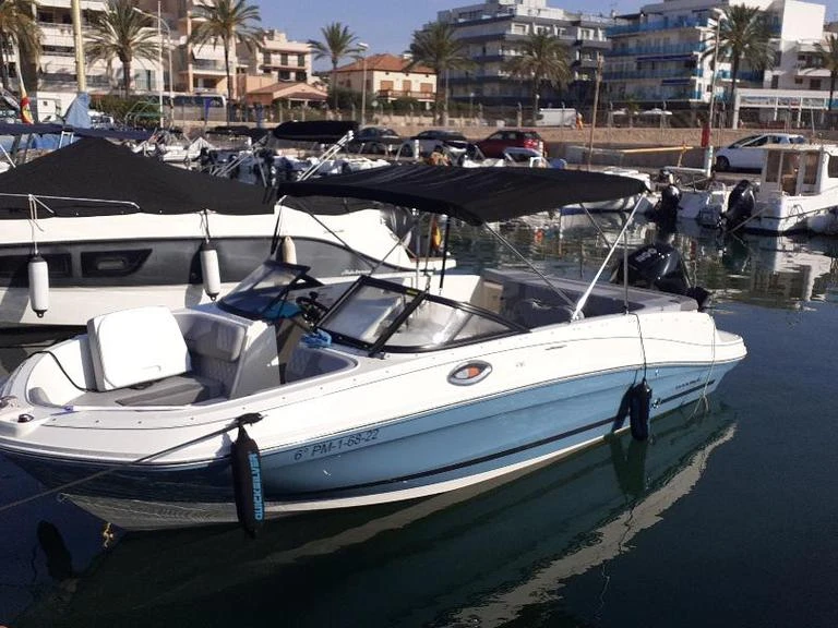 Noleggio Barca a motore a Club Náutico can Pastilla – Bayliner VR6 OB