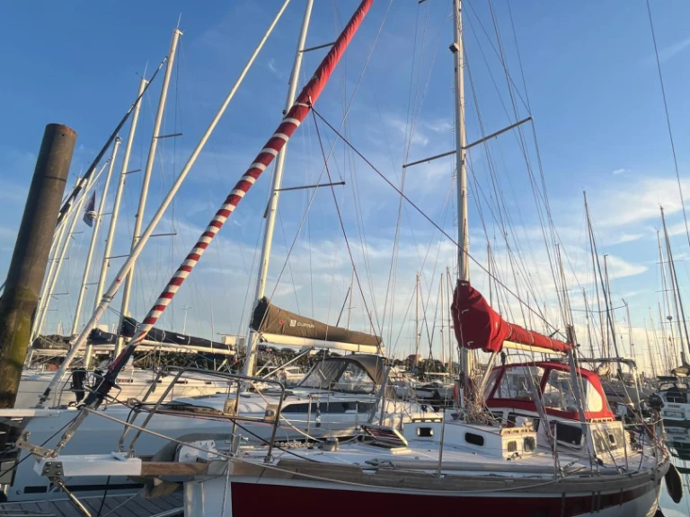 Noleggio Barca a vela con o senza skipper Yes a La Rochelle