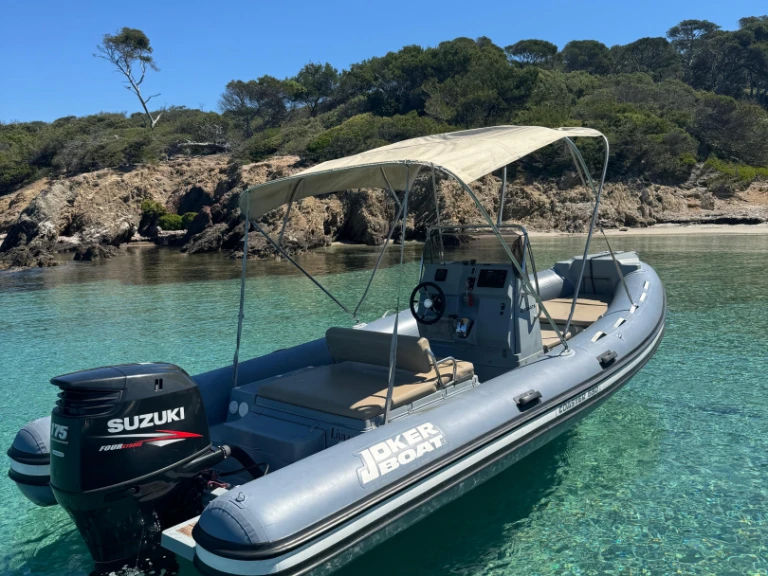 Noleggiare una Joker Boat Coaster 650 a Antibes