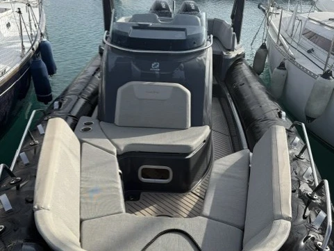 Noleggio barche Zodiac Medline 9 a Cogolin su Samboat