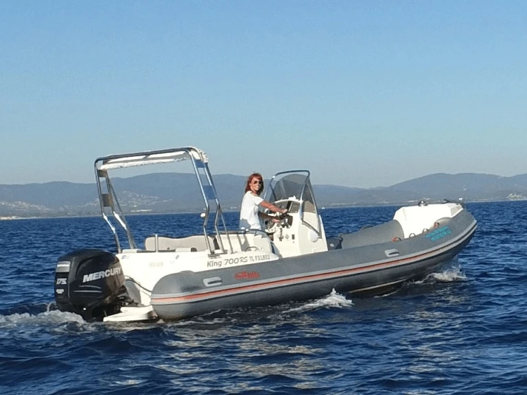 Noleggio Gommone Nuova Jolly con patente nautica