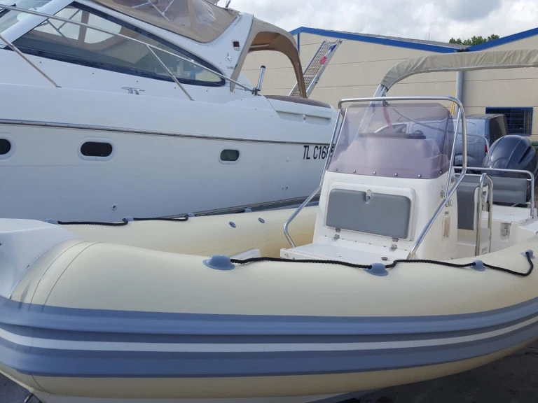 Noleggio a Hyères – Joker Boat JOKER 23 su SamBoat