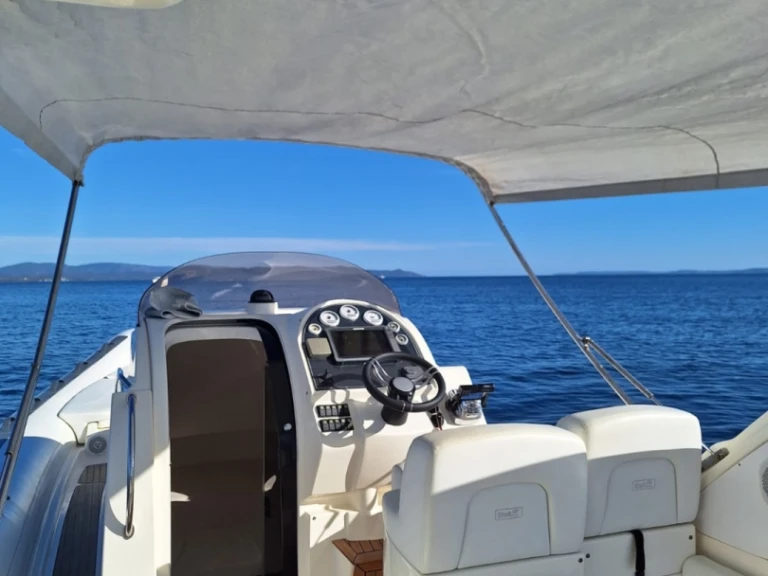 Noleggio barche Hyères economico BWA 34