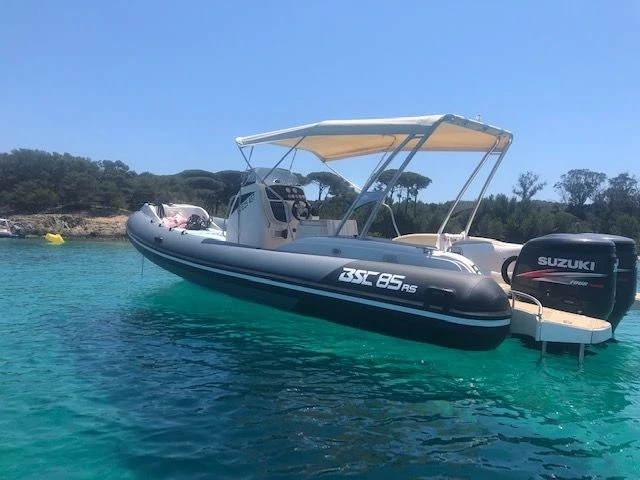 Gommone a noleggio a Hyères al miglior prezzo