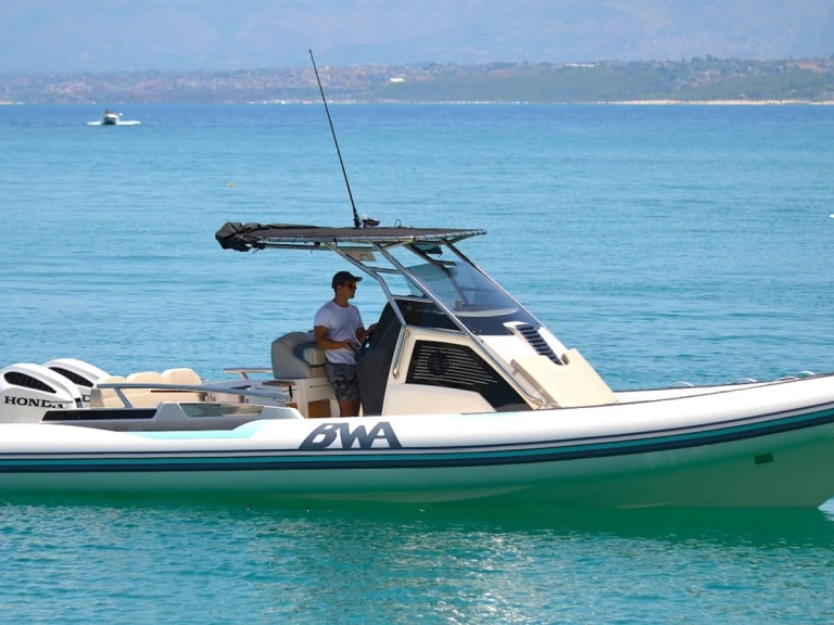 Noleggio barche Bwa PREMIUM 30 a Cogolin su Samboat