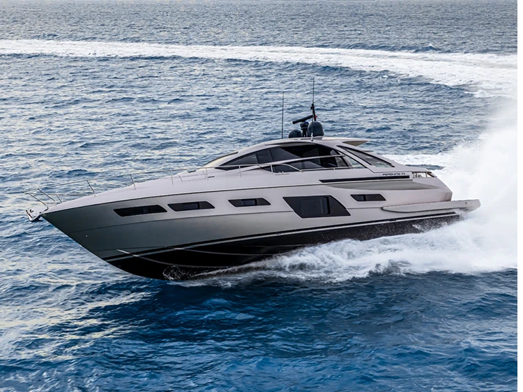 Noleggio Yacht di lusso con o senza skipper Pershing a Napoli