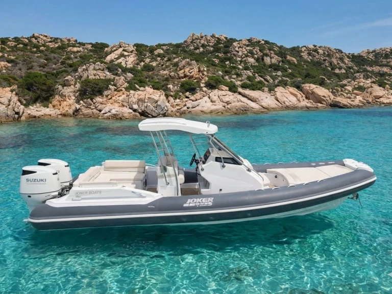 Noleggio Gommone Joker Boat con patente nautica