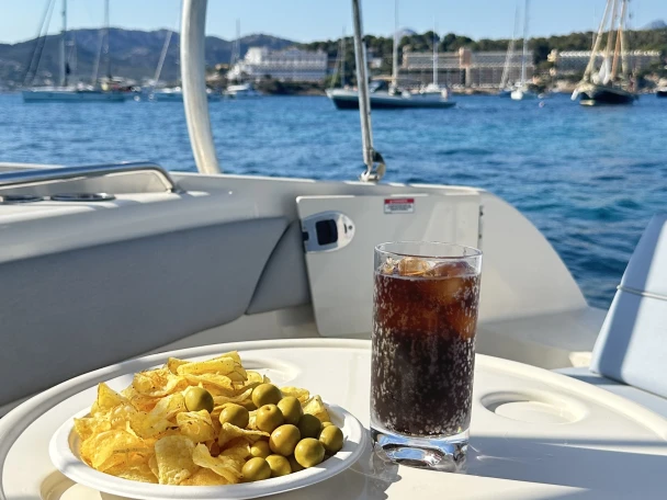Noleggio a Santa Ponsa – Sea Ray Sea Ray 240 Sundeck su SamBoat