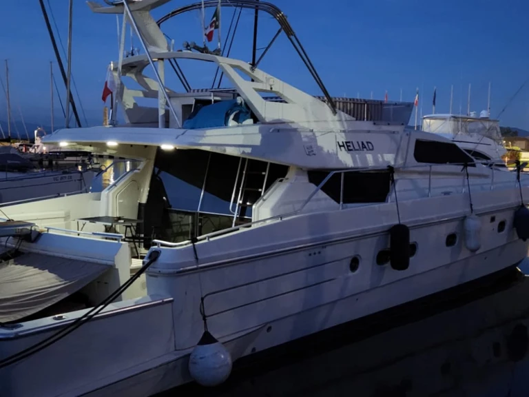 Noleggio barche Pisa economico Ferretti 60