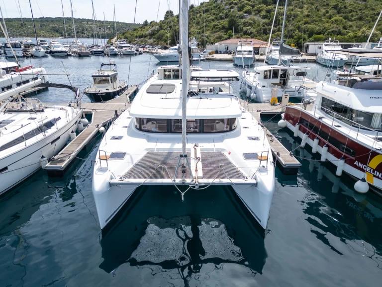Noleggio Catamarano con o senza skipper Lagoon a Primošten