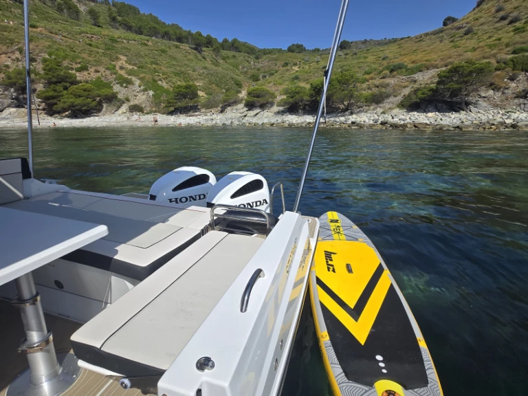 Noleggio a Empuriabrava – Jeanneau Cap Camarat 9.0 WA su SamBoat