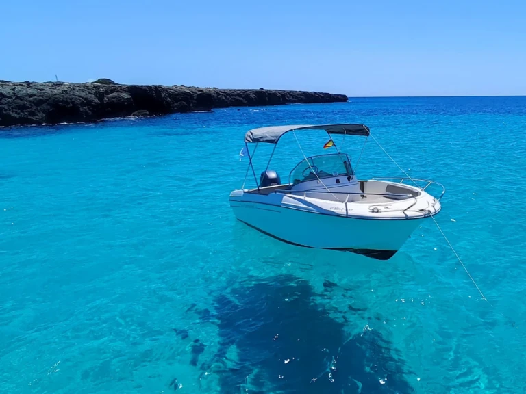 Noleggio a Cala en Bosch – Jeanneau Cap Camarat 625 su SamBoat