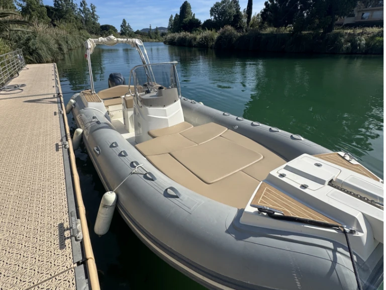 Noleggio Gommone Capelli con patente nautica
