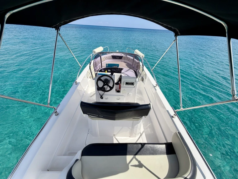 Noleggio Barca a motore a Protaras – Ranieri Voyager 19 S