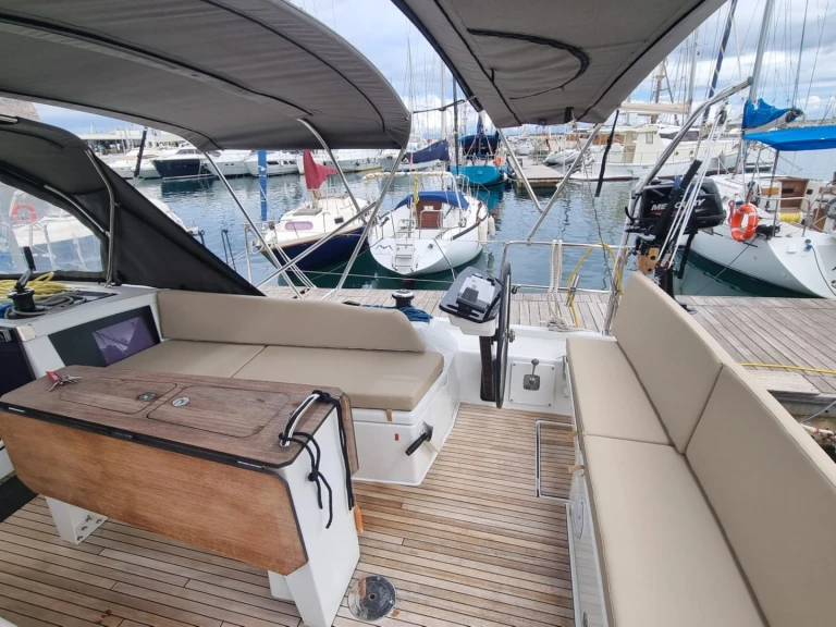 Noleggiare una Dufour Dufour 41 a Palermo