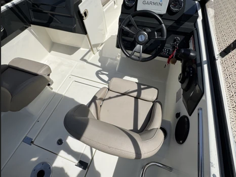 Noleggio barche Aix-les-Bains economico Activ 555 Bowrider