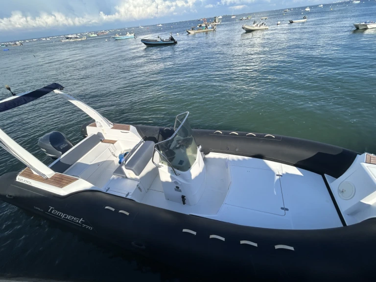 Capelli Tempest 770 Sun da affittare a  Lège-Cap-Ferret