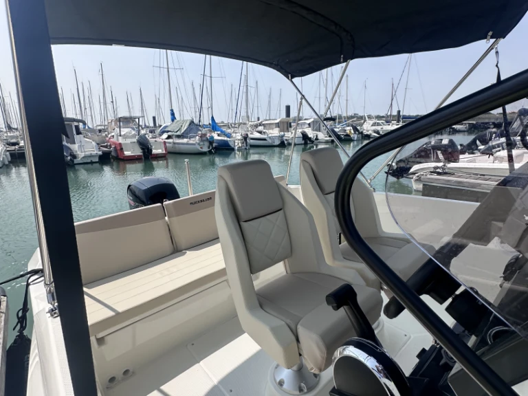 Quicksilver 705 Open da affittare a  La Rochelle