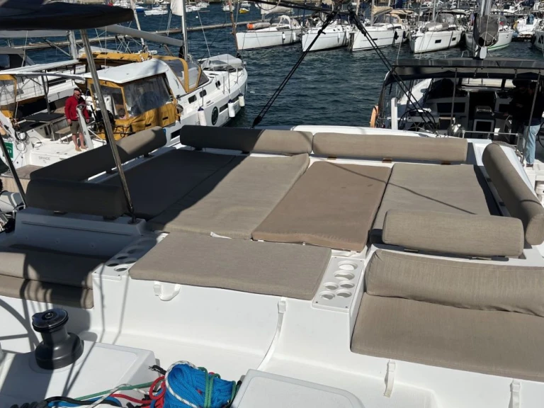 Noleggio Catamarano Bali con patente nautica