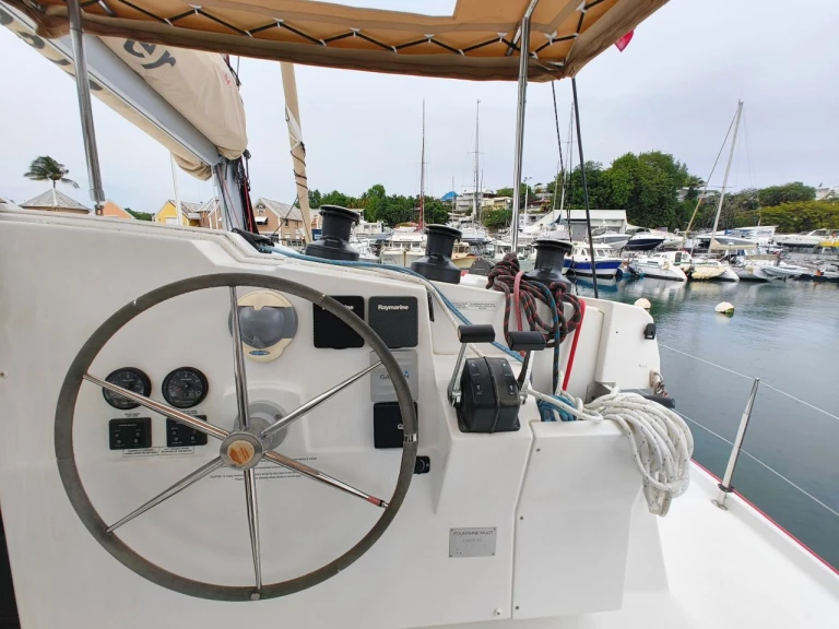 Noleggio Catamarano Fountaine Pajot con patente nautica
