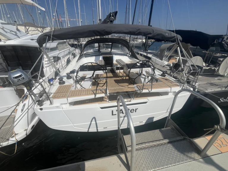 Hanse Hanse 460 da affittare a  Marsiglia