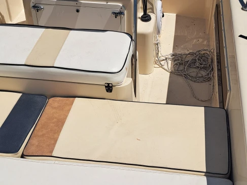Noleggiare una Astra 21 a Chioggia