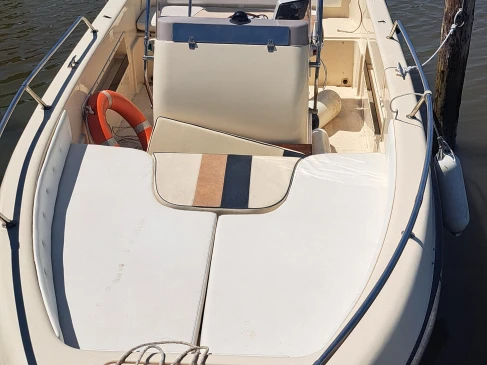 Noleggio barche Astra 21 a Chioggia su Samboat