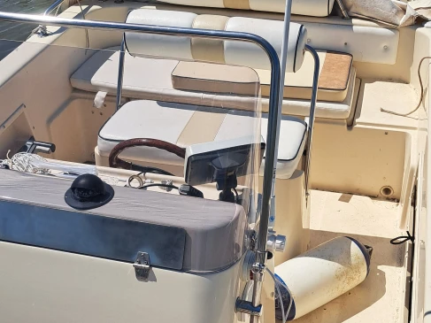 Barca a motore a noleggio a Chioggia al miglior prezzo