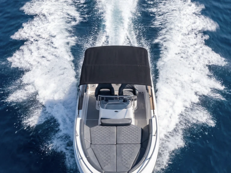 Noleggio Barca a motore Sessa Marine con patente nautica