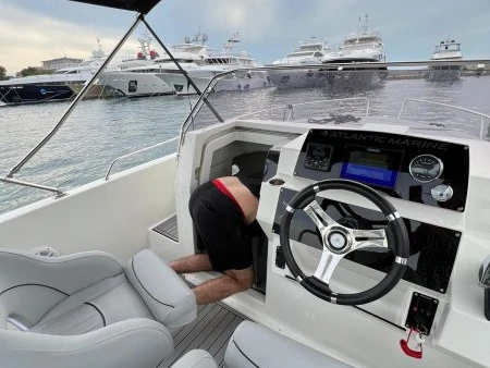 Noleggio Barca a motore Atlantic con patente nautica