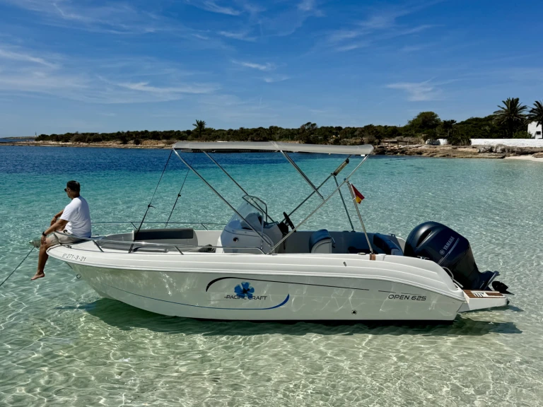 Noleggio barche Pacific Craft Pacific Craft 625 Open Trendy a Ibiza Town su Samboat