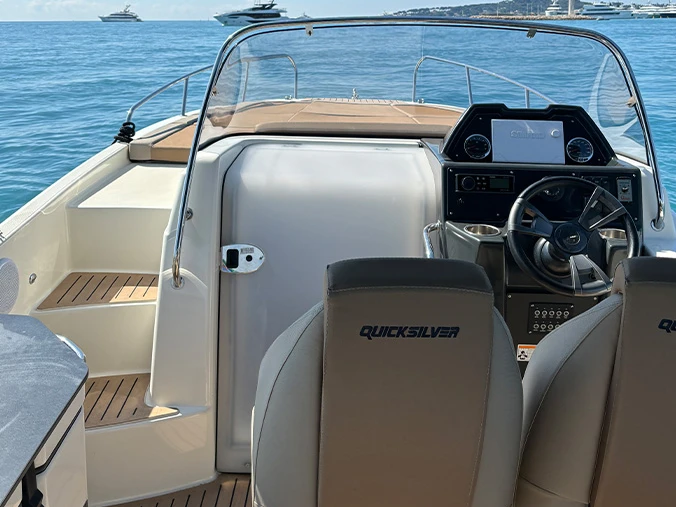Noleggio a Antibes – Quicksilver Activ 755 Open su SamBoat